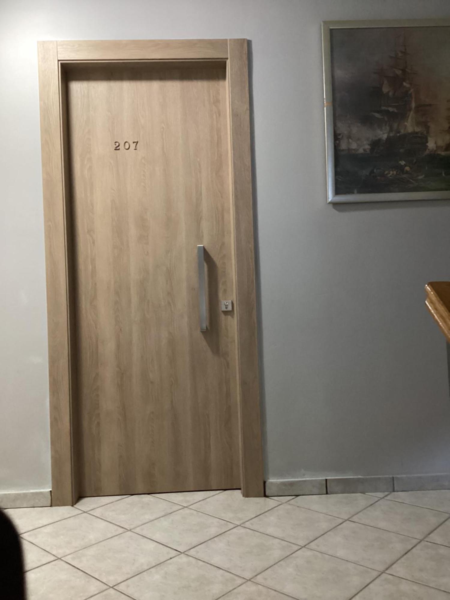 Alexandros Aparthotel Kamena Vourla Phòng bức ảnh